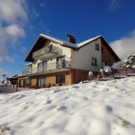 Apartment In Eifel With Children S Playground Lirstal Extérieur photo
