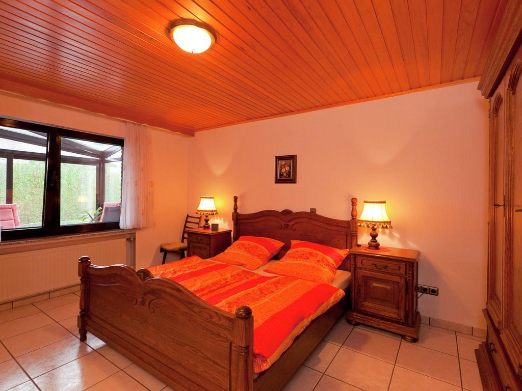 Apartment In Eifel With Children S Playground Lirstal Extérieur photo
