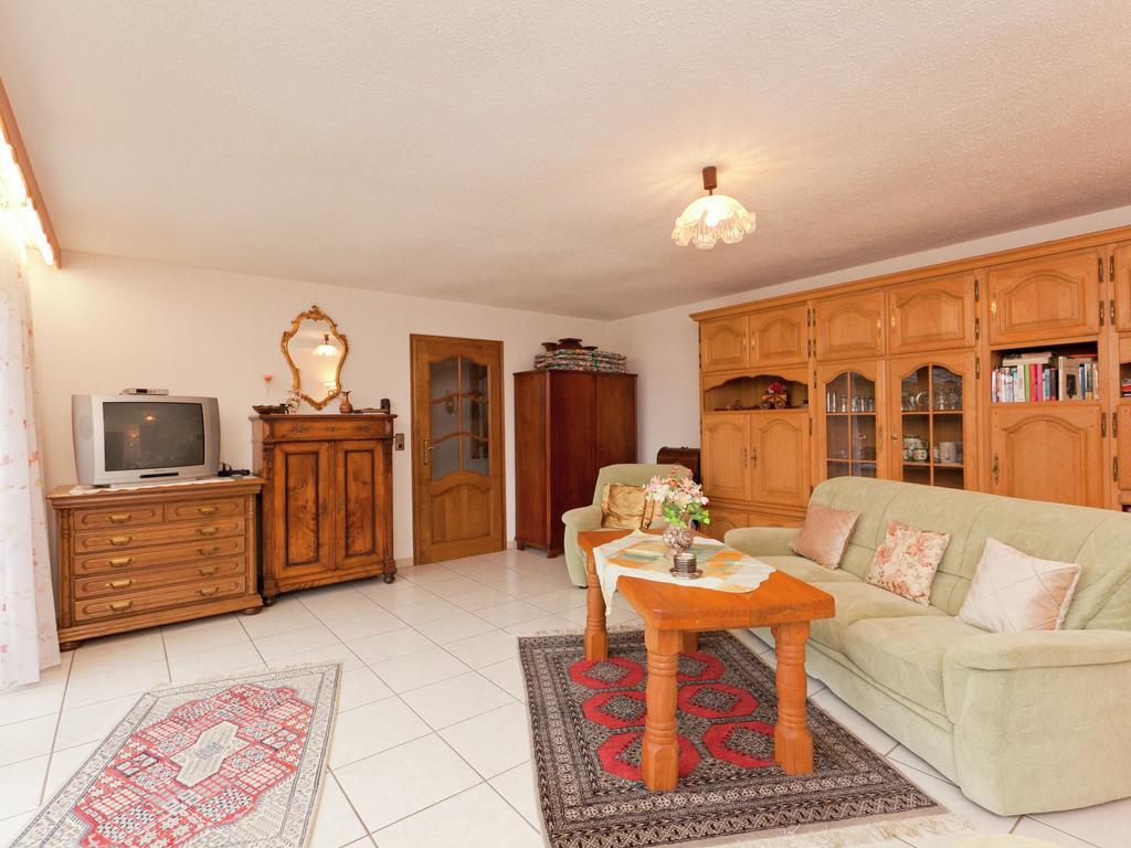 Apartment In Eifel With Children S Playground Lirstal Extérieur photo